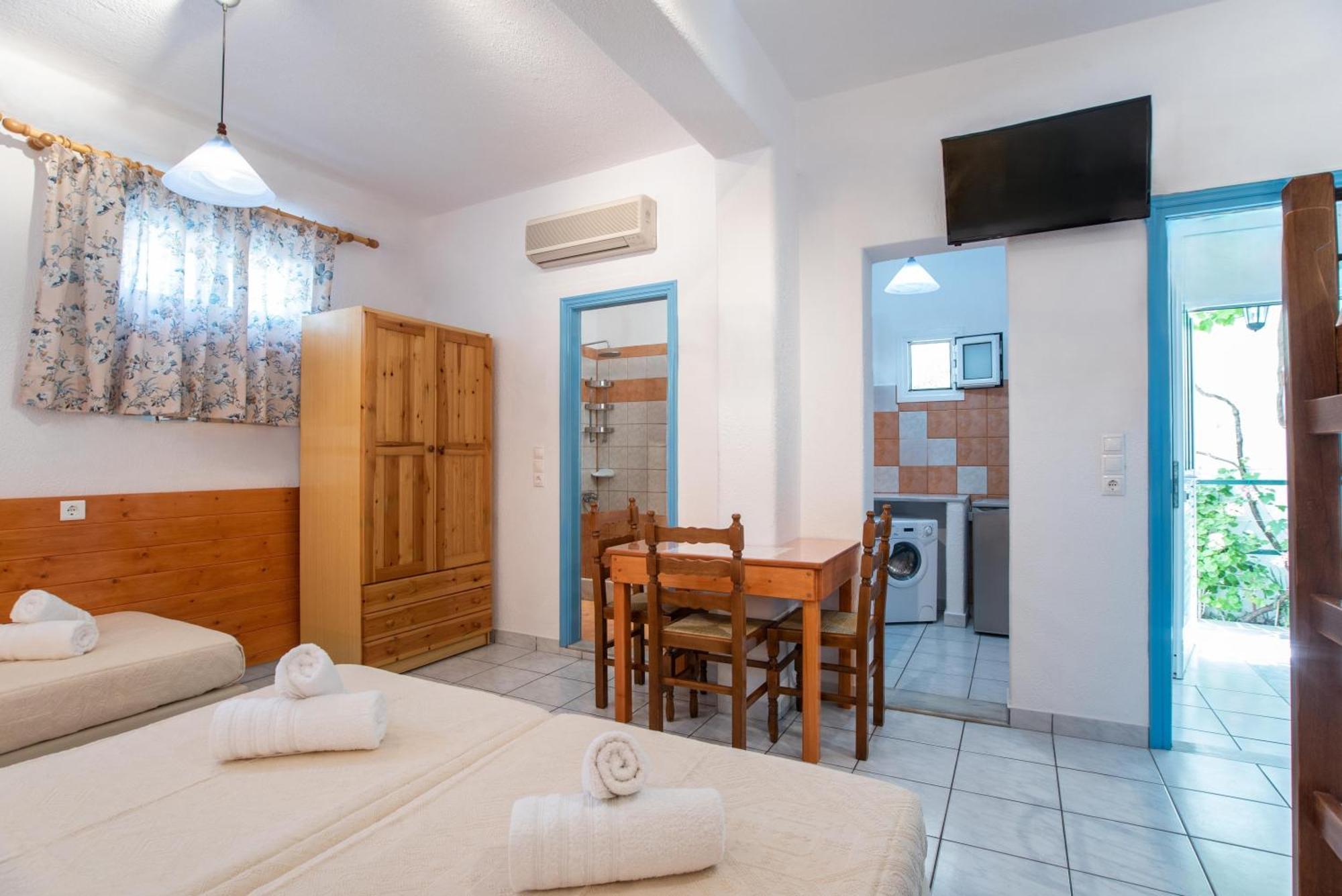 Kontaratos Studios & Apartments Parikia  Bagian luar foto
