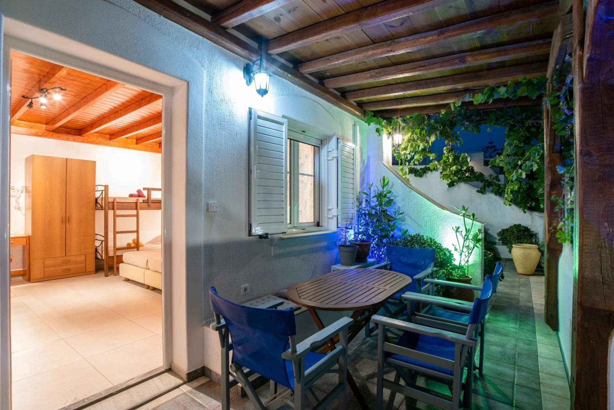 Kontaratos Studios & Apartments Parikia  Bagian luar foto
