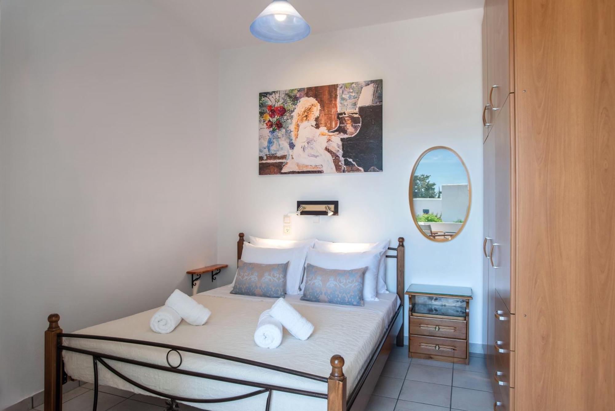 Kontaratos Studios & Apartments Parikia  Bagian luar foto